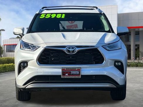Certified 2026 Toyota Highlander Platinum image 12