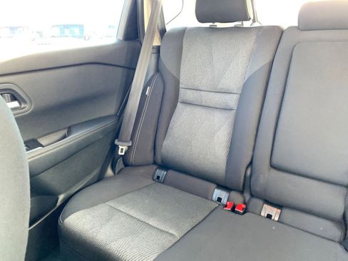 Used 2025 Nissan Rogue SV image 41