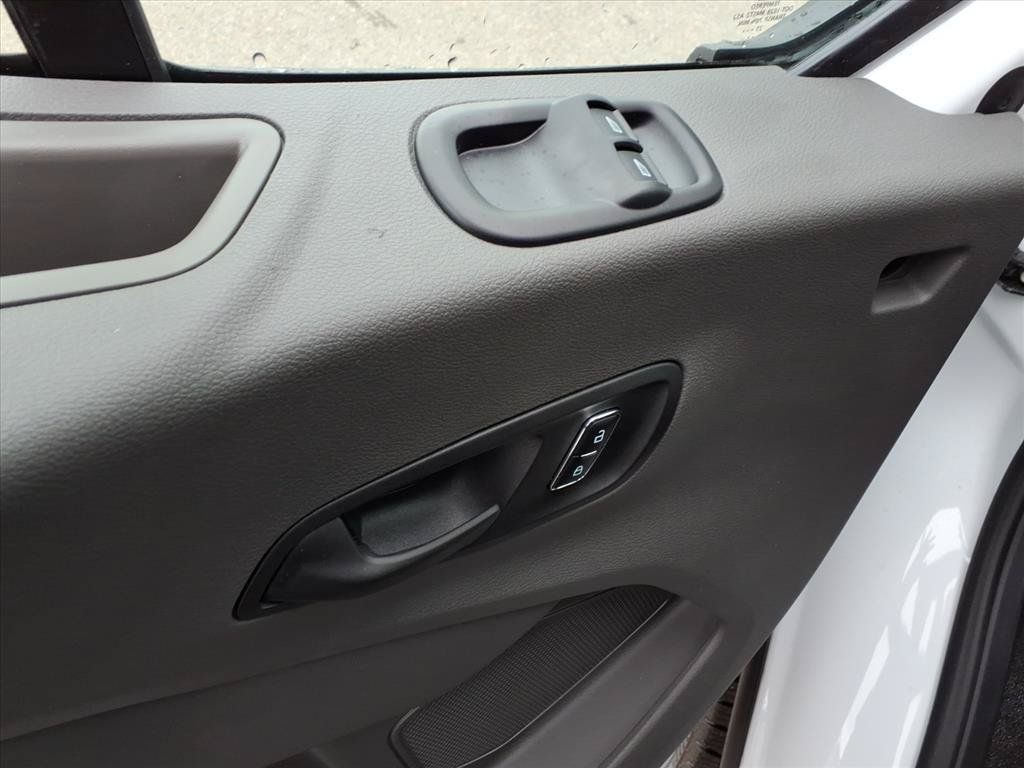 New 2026 Ford Transit 250 148 Medium Roof w/ Load Area Protection Package RWD image 11