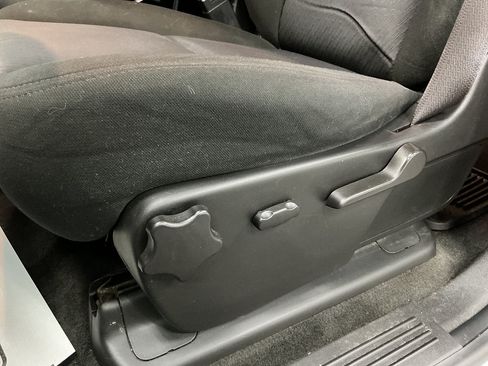 Used 2011 Chevrolet Silverado 1500 LT w/ All-Star Edition AWD/4WD image 18