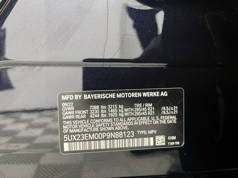 Certified 2023 BMW X7 xDrive40i w/ M Sport Package image 27