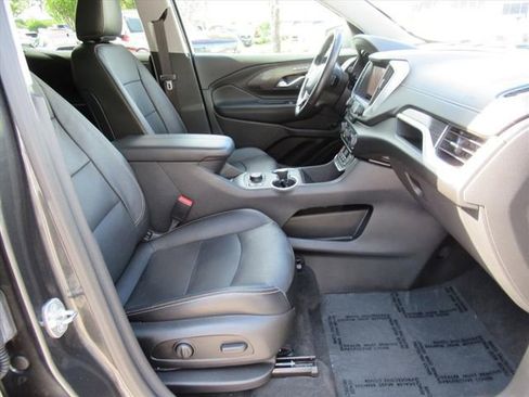 Used 2020 GMC Terrain SLT w/ Preferred Package FWD image 9