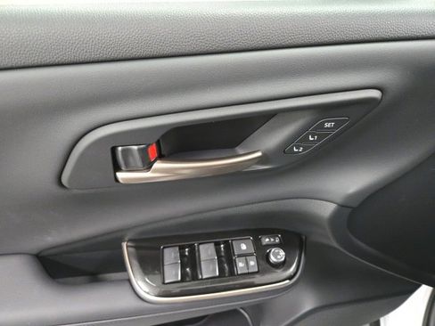 New 2026 Toyota Crown Platinum image 22