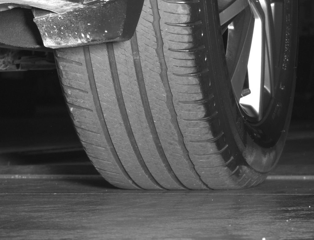 Used 2024 Chevrolet Equinox LT w/ LPO, Floor Liner Package FWD image 13