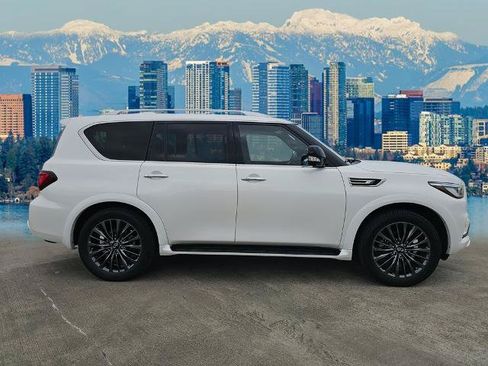 Certified 2024 INFINITI QX80 Sensory AWD/4WD image 7