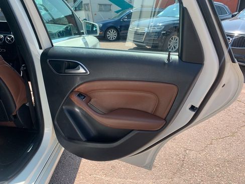 Used 2014 Mercedes-Benz B 250e image 19