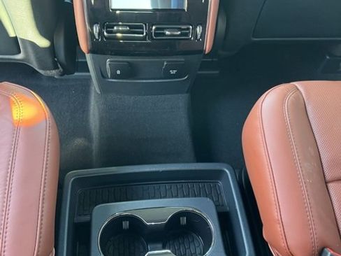 New 2026 Lincoln Aviator Reserve image 13