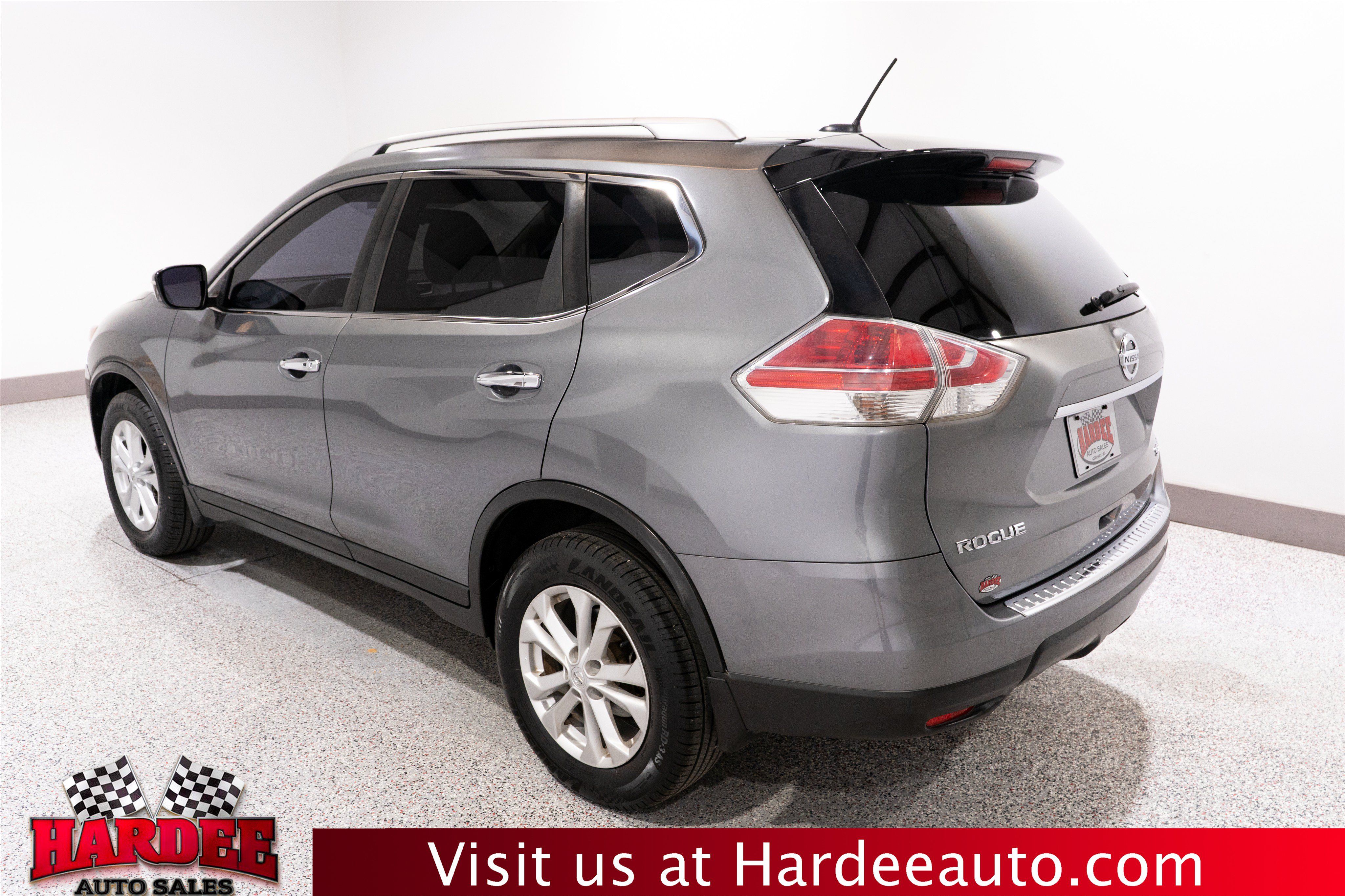 Used 2016 Nissan Rogue SV AWD/4WD image 3