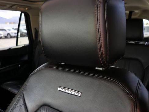 Used 2019 Ford Expedition Max Platinum image 17