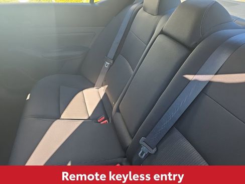 Used 2024 Nissan Altima 2.5 SV image 16