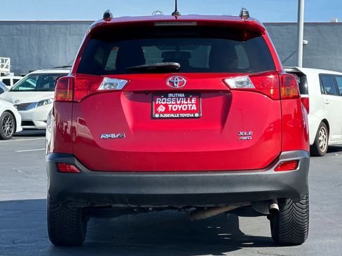 Used 2015 Toyota RAV4 XLE AWD/4WD image 8