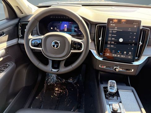 New 2026 Volvo XC90 B6 Ultra w/ Protection Package image 23