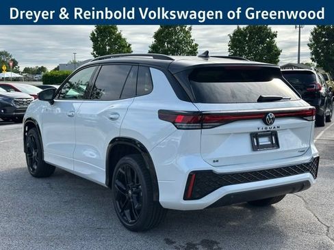 New 2026 Volkswagen Tiguan SE R-Line AWD/4WD image 5