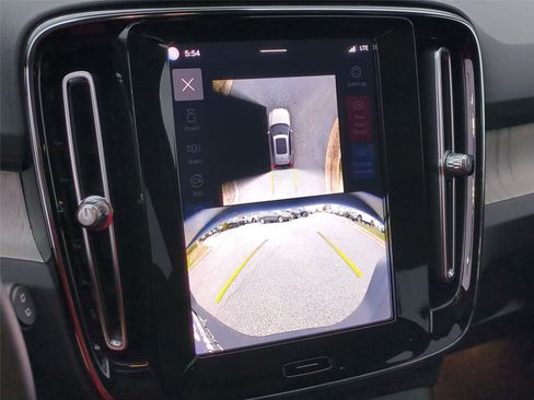 New 2026 Volvo XC40 B5 Plus w/ Protection Package Premier image 11