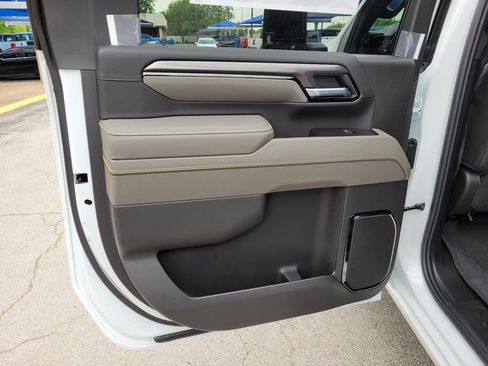 New 2026 Chevrolet Silverado 2500 ZR2 w/ ZR2 Bison Edition AWD/4WD image 9