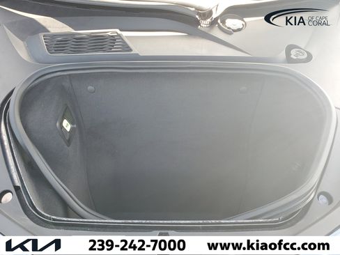 Used 2020 Chevrolet Corvette Stingray Preferred Cpe w/ 2LT Preferred Equipment Group RWD image 11