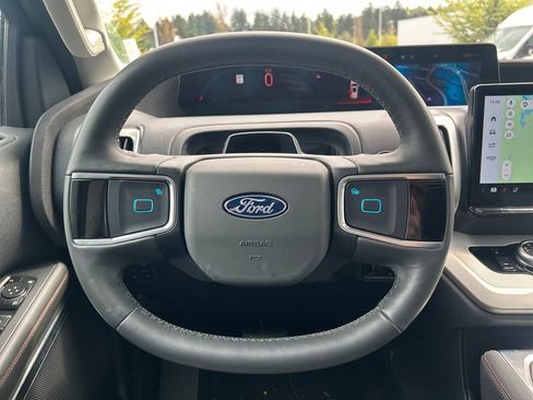 Used 2025 Ford Expedition Max Active AWD/4WD image 20