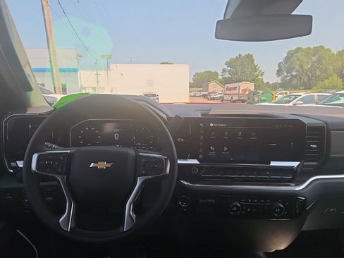 New 2026 Chevrolet Silverado 1500 LT AWD/4WD image 11