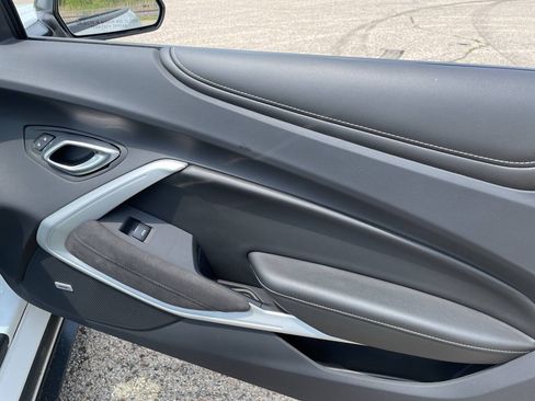 Used 2023 Chevrolet Camaro SS RWD image 29