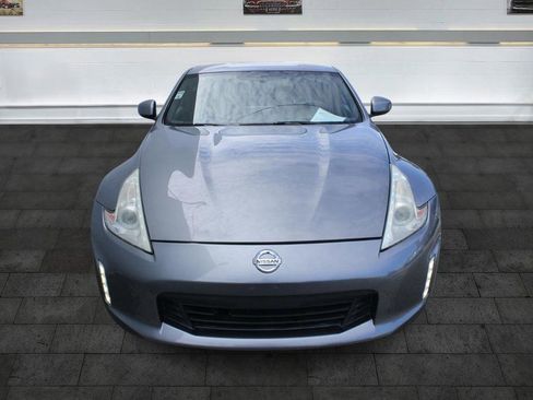 Used 2016 Nissan 370Z Coupe image 2