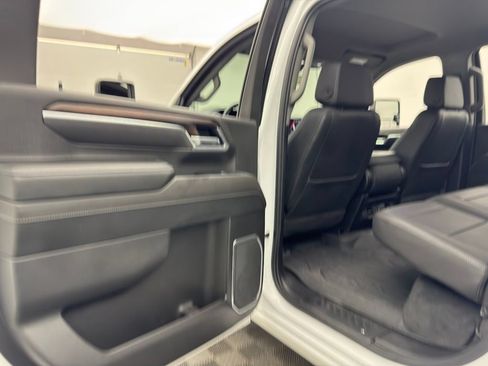 Used 2025 GMC Sierra 3500 SLT AWD/4WD image 38