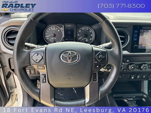 Used 2019 Toyota Tacoma TRD Off-Road AWD/4WD image 16
