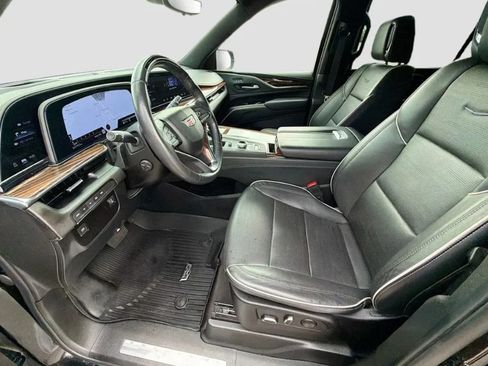 Used 2023 Cadillac Escalade ESV Premium Luxury AWD/4WD image 7