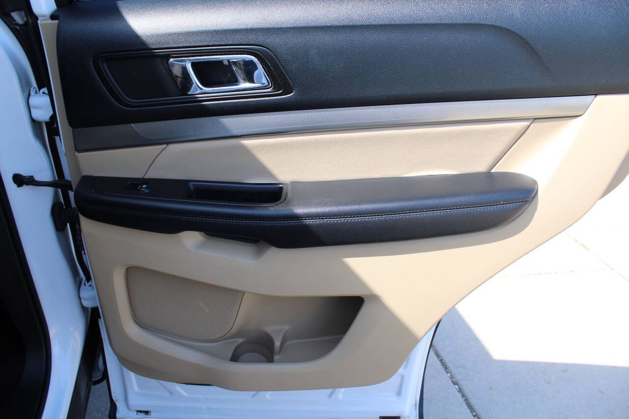 Used 2016 Ford Explorer 4WD image 5