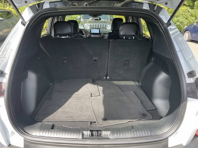 Used 2025 Ford Escape ST-Line FWD image 7