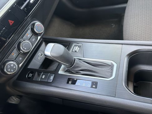 Used 2025 Nissan Kicks S FWD image 7
