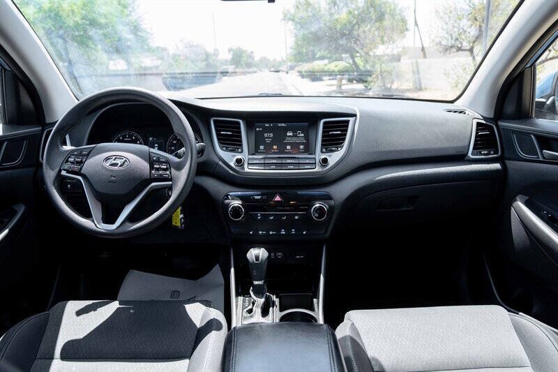 Used 2018 Hyundai Tucson SEL FWD image 34