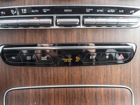 Certified 2022 Mercedes-Benz GLC 300 GLC 300 image 21