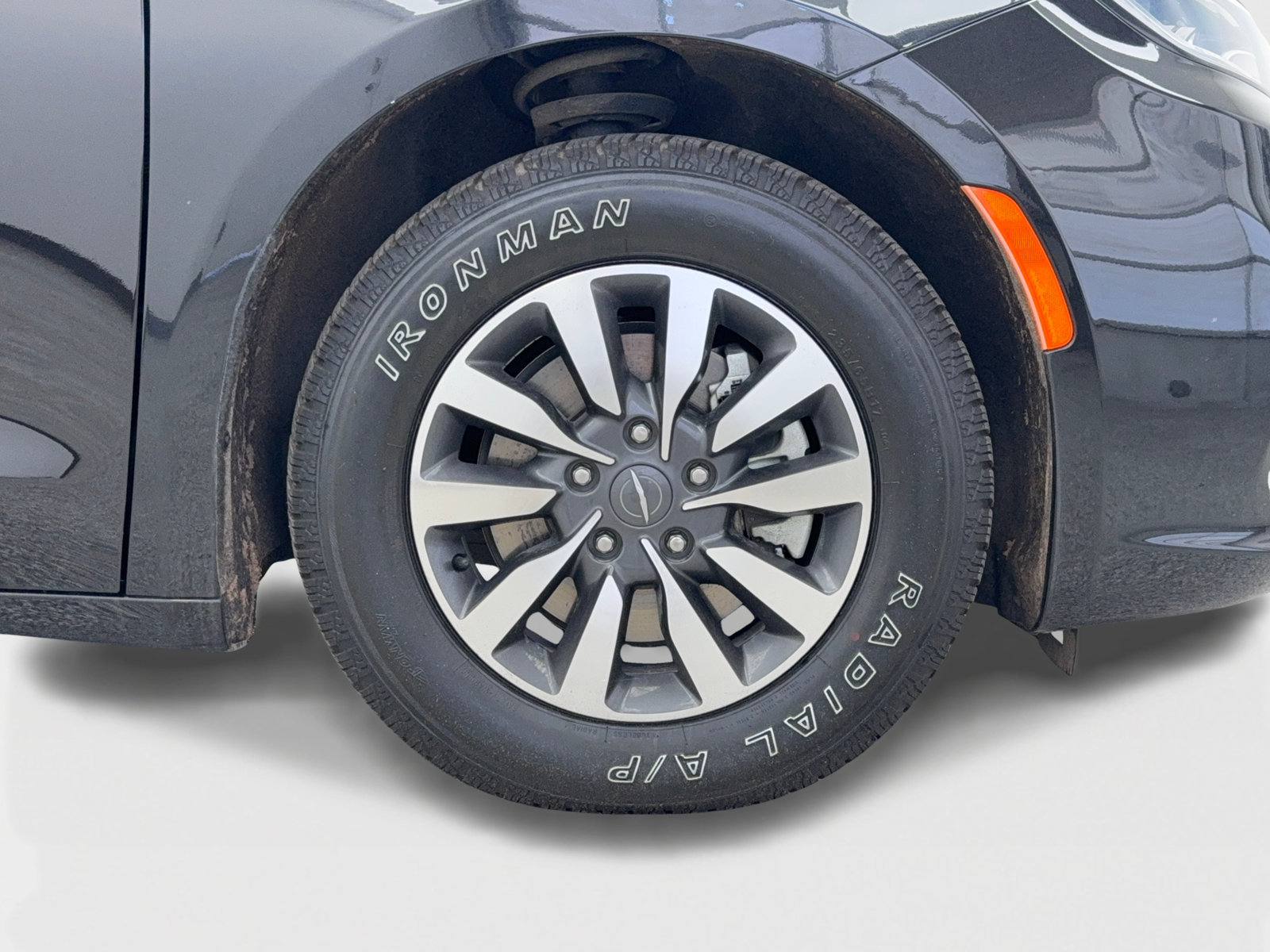 Used 2023 Chrysler Pacifica Touring-L FWD image 50