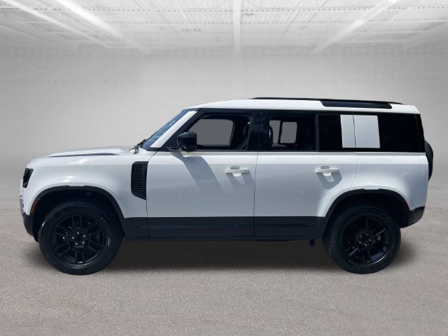 Used 2025 Land Rover Defender 110 S AWD/4WD image 10