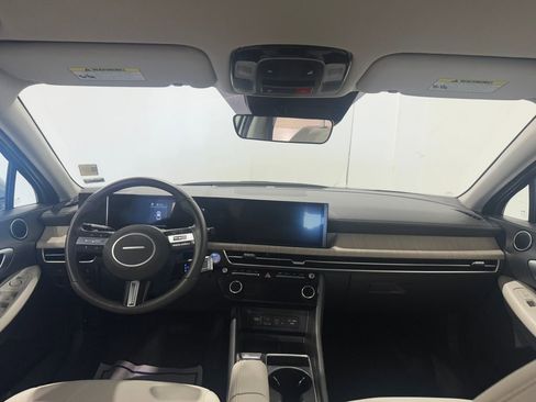Used 2025 Hyundai Sonata SEL FWD image 2