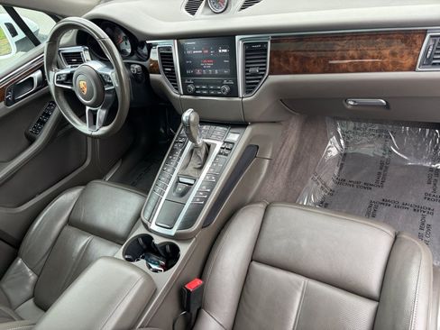 Used 2018 Porsche Macan S AWD/4WD image 18