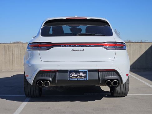 Certified 2023 Porsche Macan S image 7