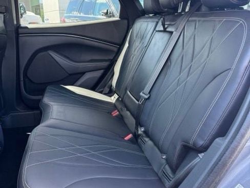 Used 2021 Ford Mustang Mach-E Select w/ Comfort/Appearance Package AWD/4WD image 23