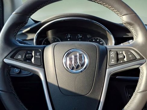 Used 2022 Buick Encore Preferred w/ Safety Package AWD/4WD image 28
