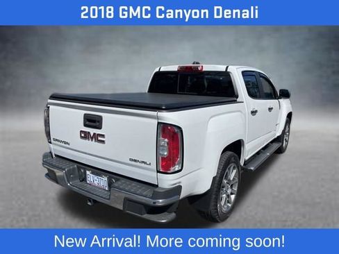 Used 2018 GMC Canyon Denali image 3