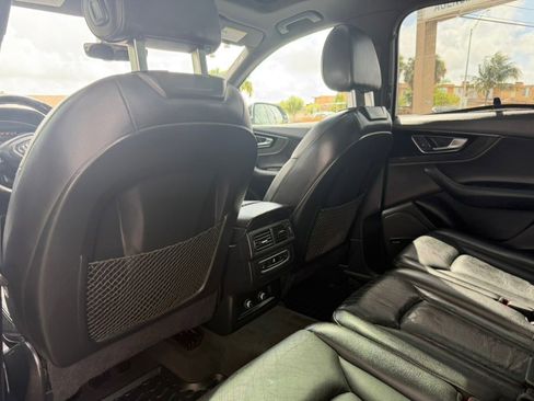 Used 2018 Audi Q7 3.0T Premium Plus w/ Premium Plus Package AWD/4WD image 32