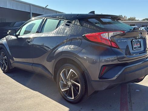 Used 2021 Toyota C-HR Limited image 5