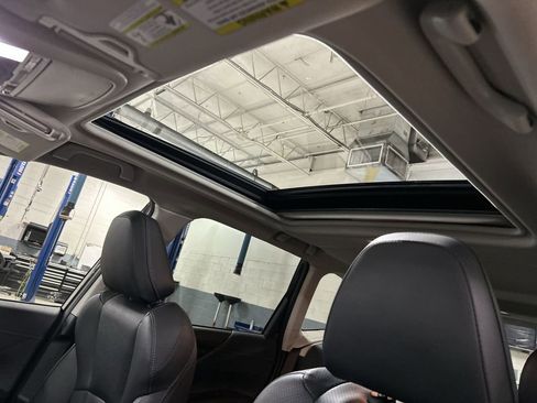 Used 2019 Subaru Forester Limited image 24