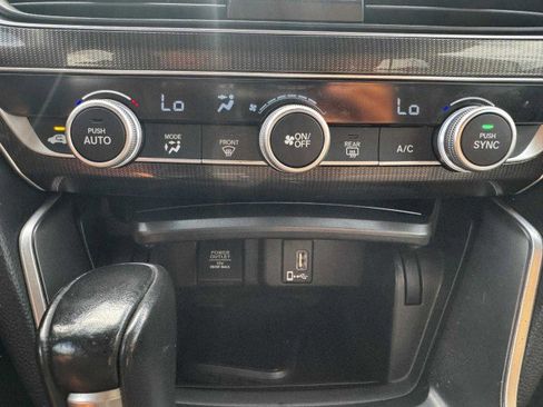 Used 2019 Honda Accord Sport image 28