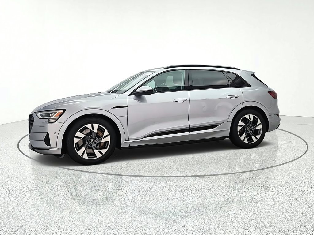 Used 2022 Audi e-tron Premium AWD/4WD image 4