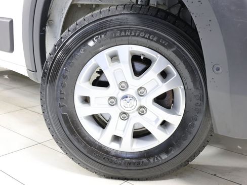 Used 2024 RAM ProMaster 2500 FWD image 11