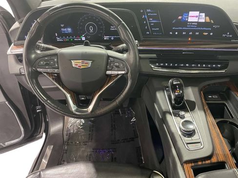Used 2023 Cadillac Escalade Premium Luxury AWD/4WD image 14