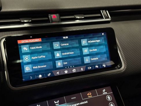 Used 2019 Land Rover Range Rover Velar R-Dynamic SE image 36