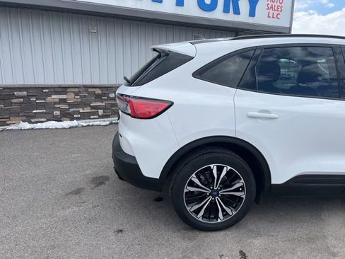 Used 2021 Ford Escape SEL w/ SEL Stealth AWD Package image 12
