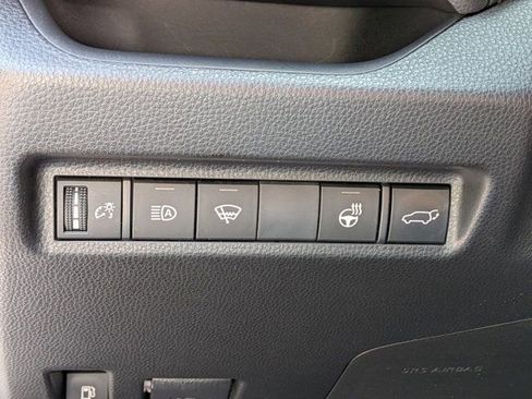 Used 2022 Toyota RAV4 SE w/ Weather & Moonroof Package AWD/4WD image 27